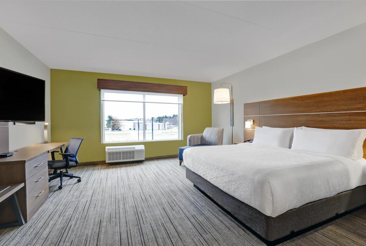Holiday Inn Express & Suites - Порт-Элджин Экстерьер фото